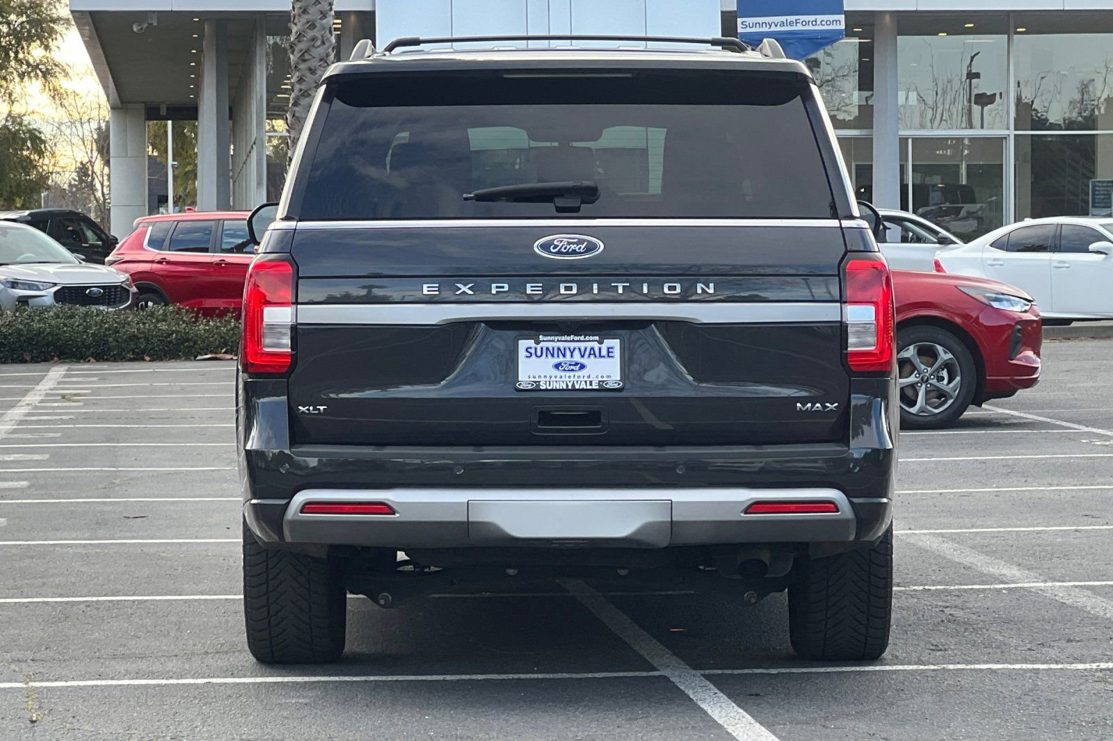 Certified 2023 Ford Expedition Max XLT image 5