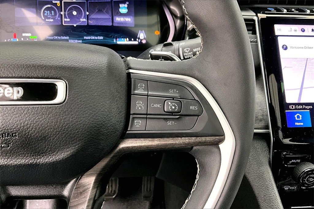 Used 2022 Jeep Grand Cherokee Limited 4xe w/ Luxury Tech Group II image 19