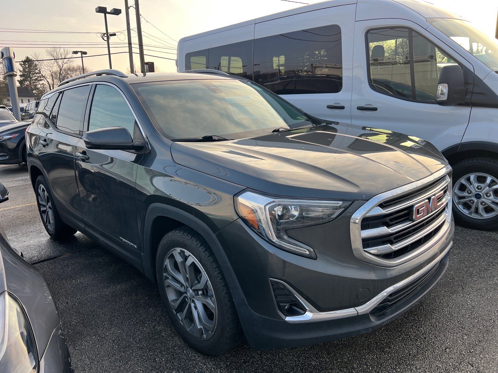 Used 2020 GMC Terrain SLT w/ Preferred Package image 3