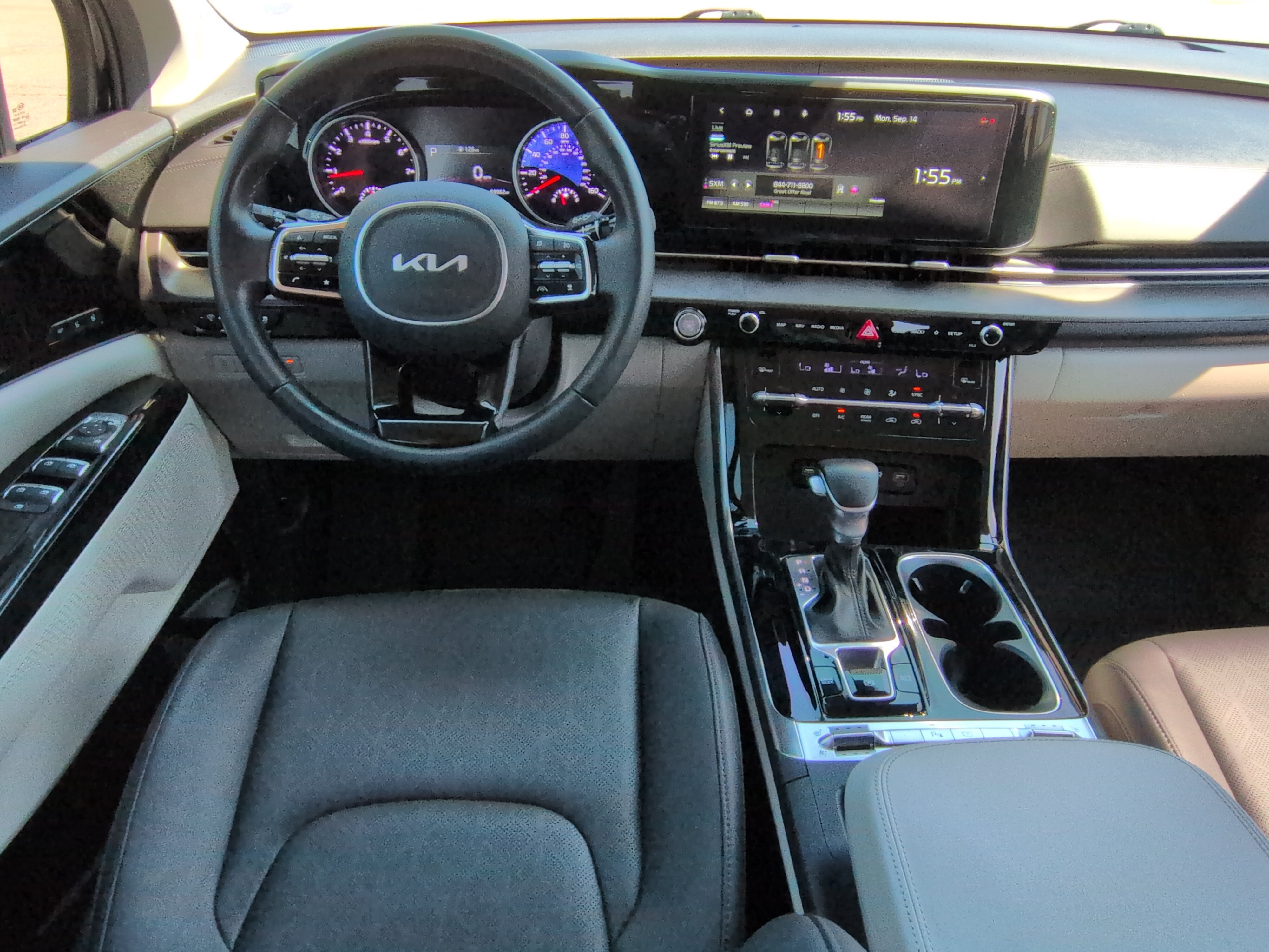 Used 2022 Kia Carnival SX FWD image 14