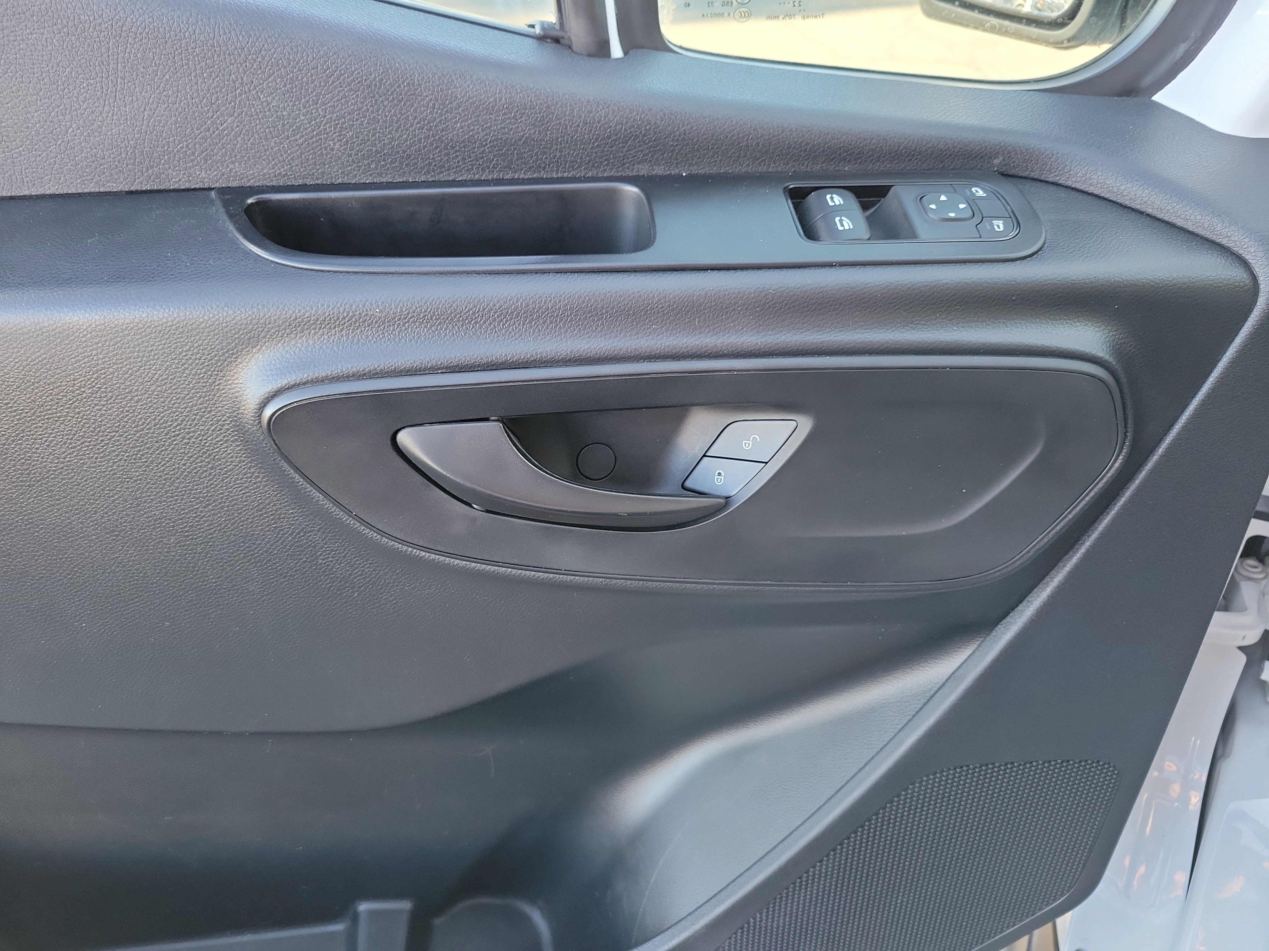 Used 2023 Mercedes-Benz Sprinter 1500 image 10