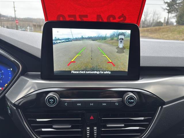 Certified 2022 Ford Escape Titanium w/ Class II Trailer Tow Package image 23