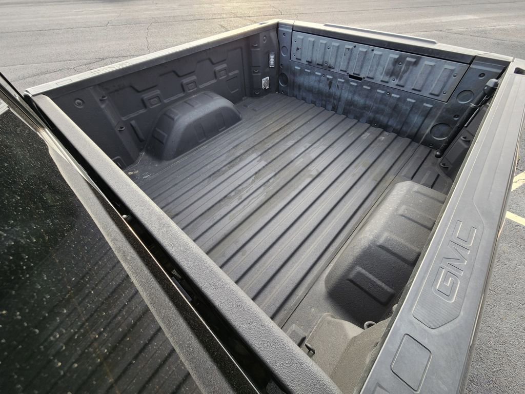 Used 2022 GMC Sierra 1500 SLT w/ SLT Premium Plus Package image 9