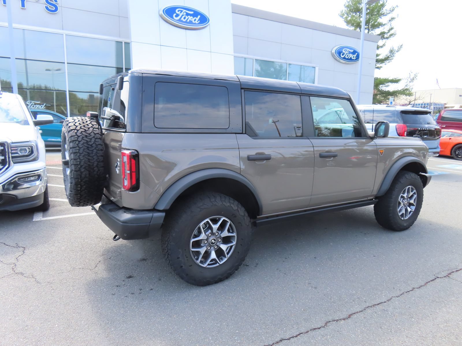 Certified 2025 Ford Bronco Badlands AWD/4WD image 5