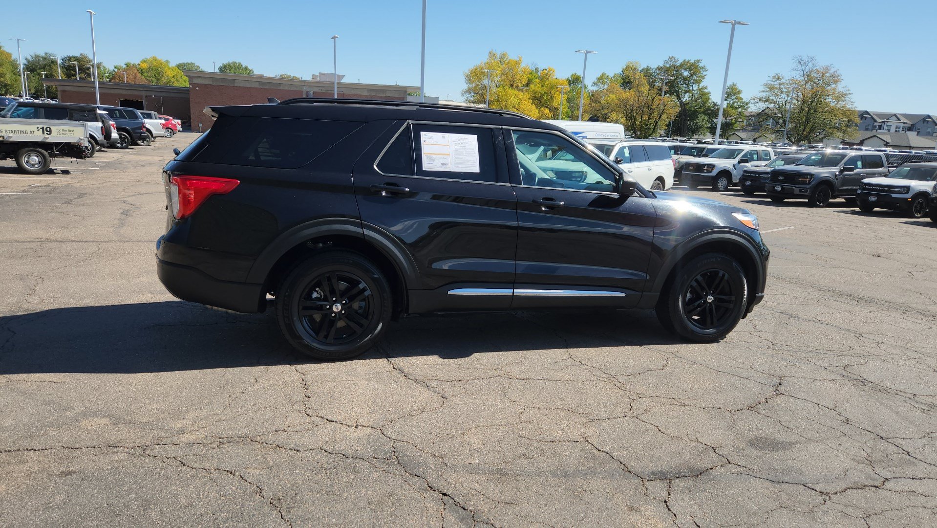 Certified 2024 Ford Explorer XLT w/ Equipment Group 202A AWD/4WD image 11