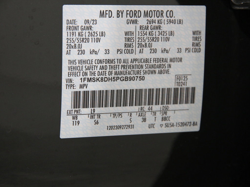 Certified 2023 Ford Explorer XLT w/ Equipment Group 202A image 25
