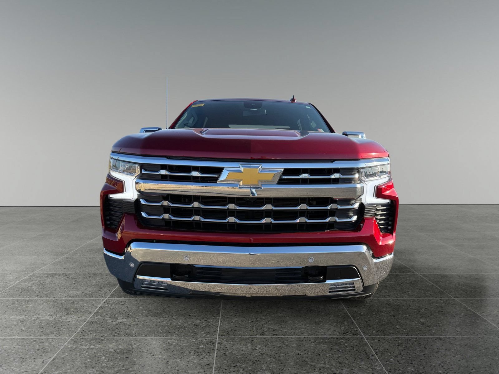 Used 2025 Chevrolet Silverado 1500 LTZ w/ Z71 Off-Road Package AWD/4WD image 11