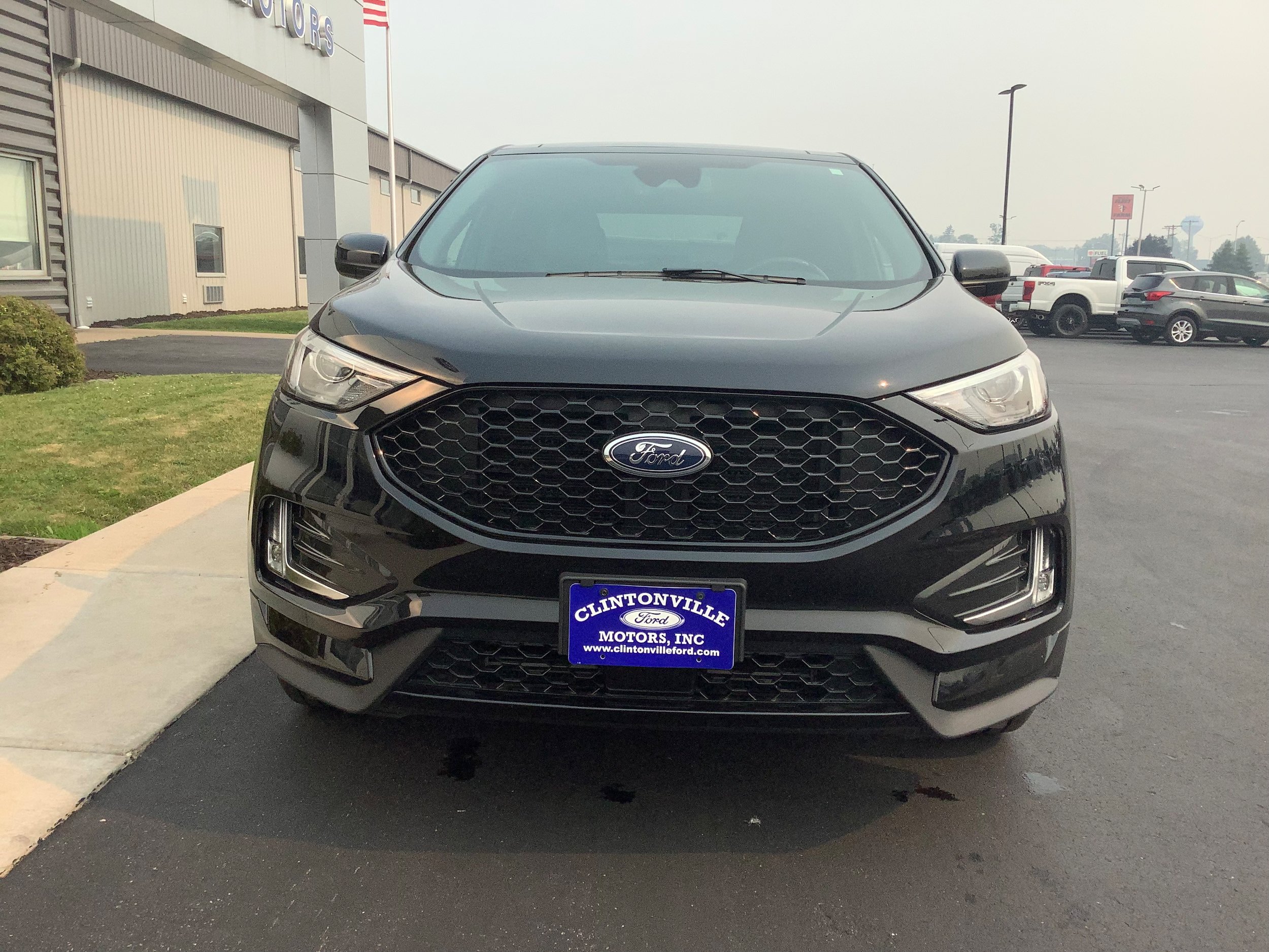 Certified 2024 Ford Edge ST-Line w/ Cargo Accessory Package AWD/4WD image 3
