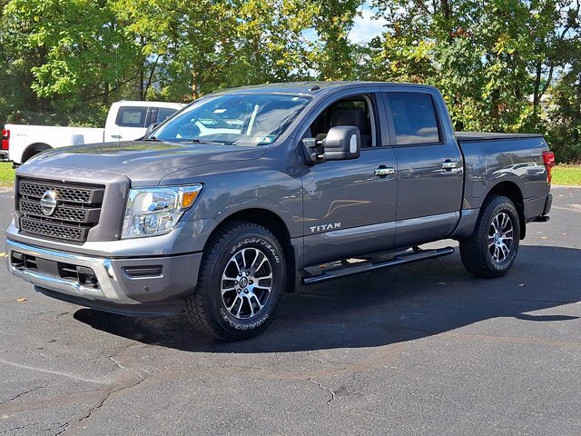 Used 2021 Nissan Titan SV w/ SV Convenience Package AWD/4WD image 3