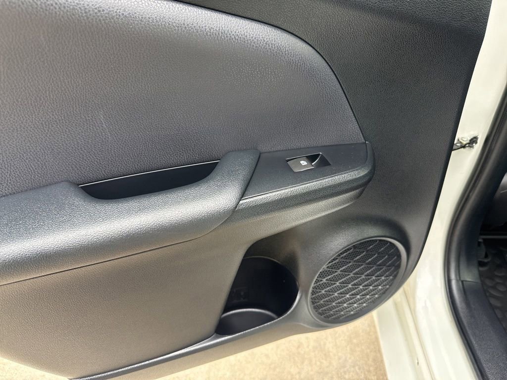 Used 2018 Toyota Prius Prime Premium image 34