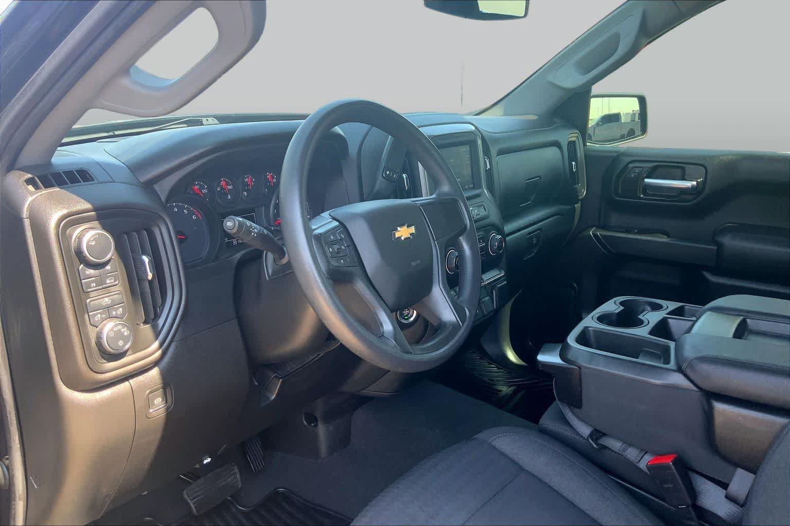 Used 2022 Chevrolet Silverado 1500 Custom AWD/4WD image 17