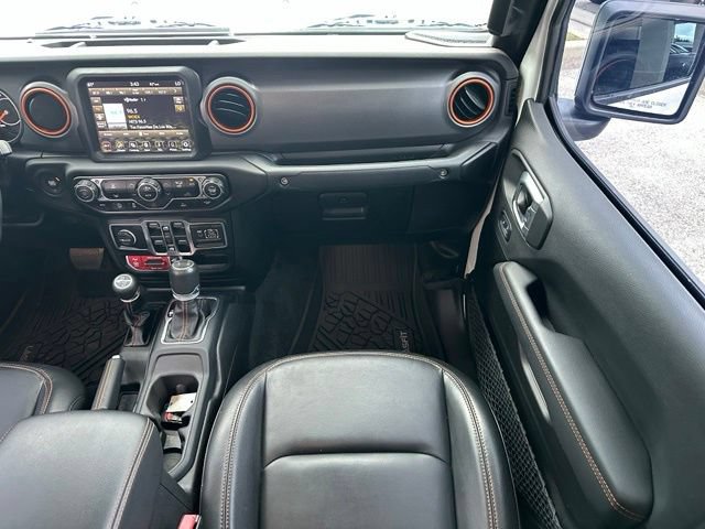 Used 2023 Jeep Gladiator Mojave AWD/4WD image 13