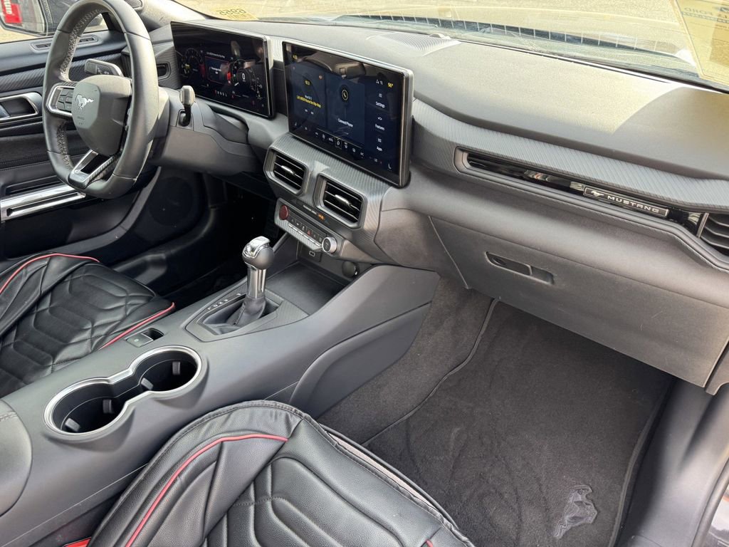 Certified 2024 Ford Mustang Coupe image 6
