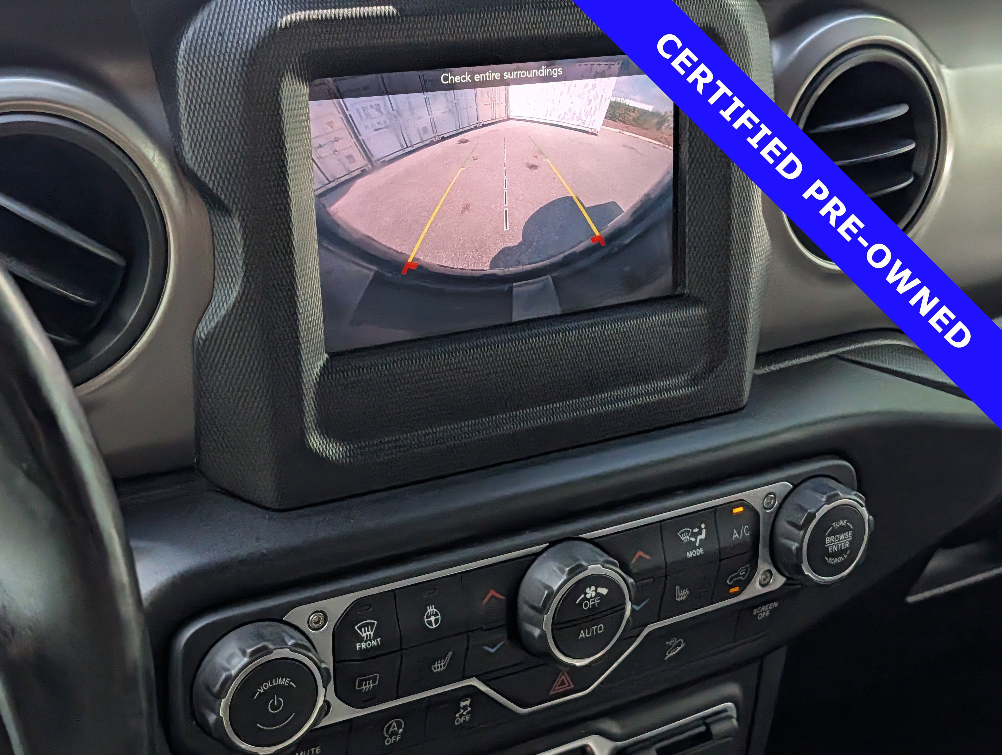 Used 2020 Jeep Wrangler Unlimited Sport S image 32