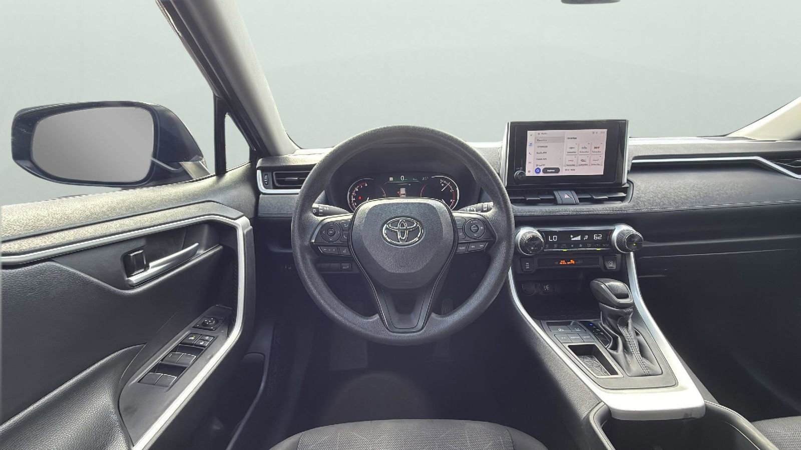 Used 2025 Toyota RAV4 XLE w/ Convenience Package image 13