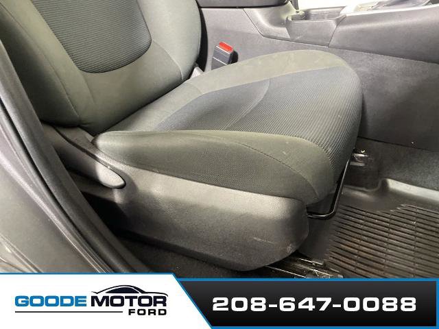 Used 2022 Toyota RAV4 LE AWD/4WD image 21
