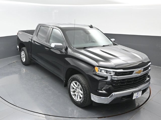 Used 2023 Chevrolet Silverado 1500 LT AWD/4WD image 17