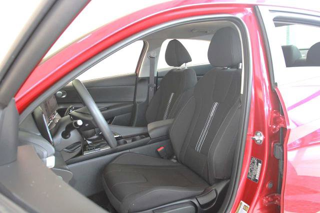 Used 2024 Hyundai Elantra Blue FWD image 6