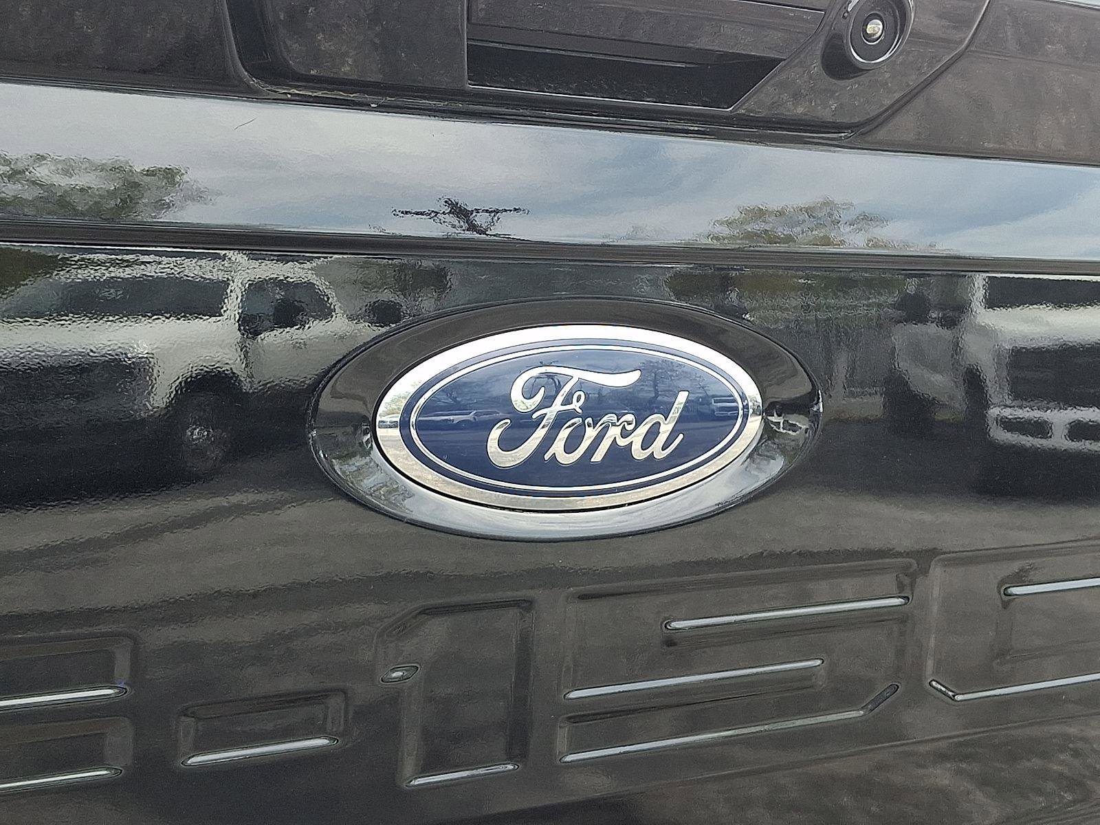 Certified 2023 Ford F150 Lariat w/ Equipment Group 502A High image 30