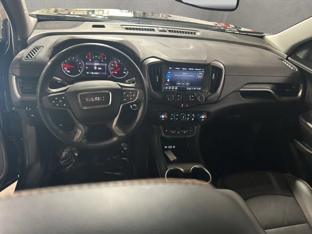 Used 2024 GMC Terrain AT4 AWD/4WD image 2