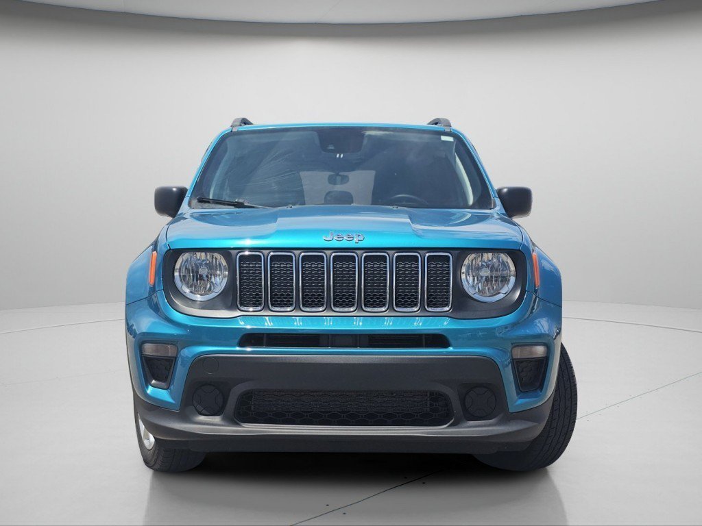 Used 2021 Jeep Renegade Sport w/ Sport Appearance Group AWD/4WD image 3