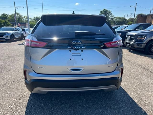 Certified 2024 Ford Edge SEL w/ Convenience Package AWD/4WD image 5