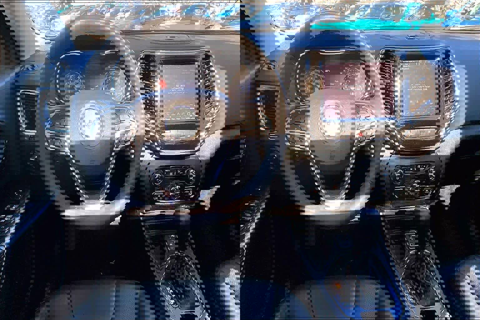 Used 2021 Jeep Cherokee Limited w/ Elite Package image 8