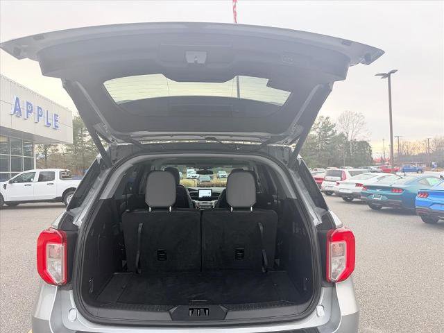 Certified 2022 Ford Explorer XLT w/ Equipment Group 202A image 30