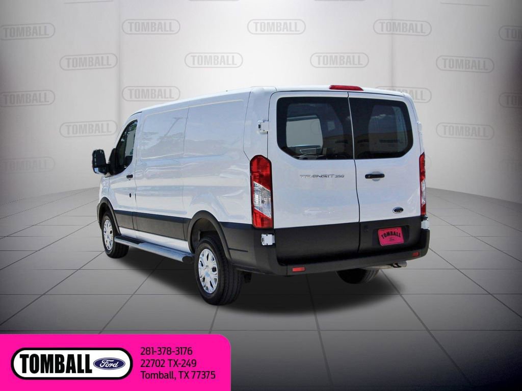 Certified 2025 Ford Transit 250 Low Roof w/ Exterior Upgrade Package RWD image 5