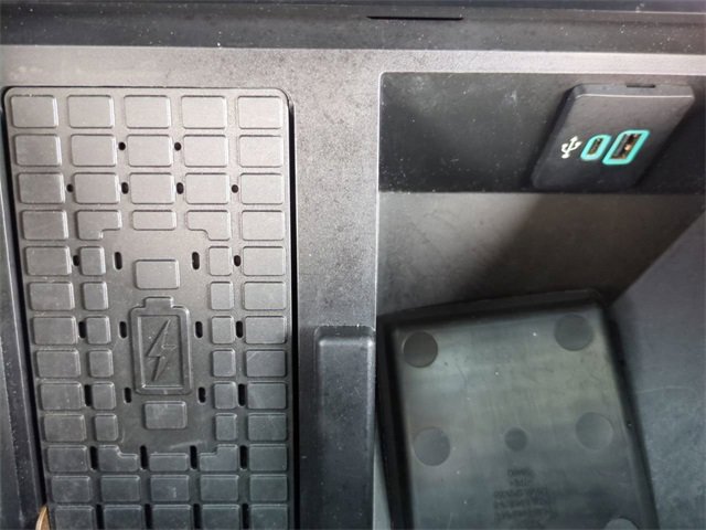 Certified 2024 Ford F350 Platinum w/ FX4 Off-Road Package image 23