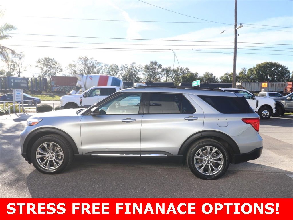 Certified 2022 Ford Explorer XLT w/ Equipment Group 202A image 2