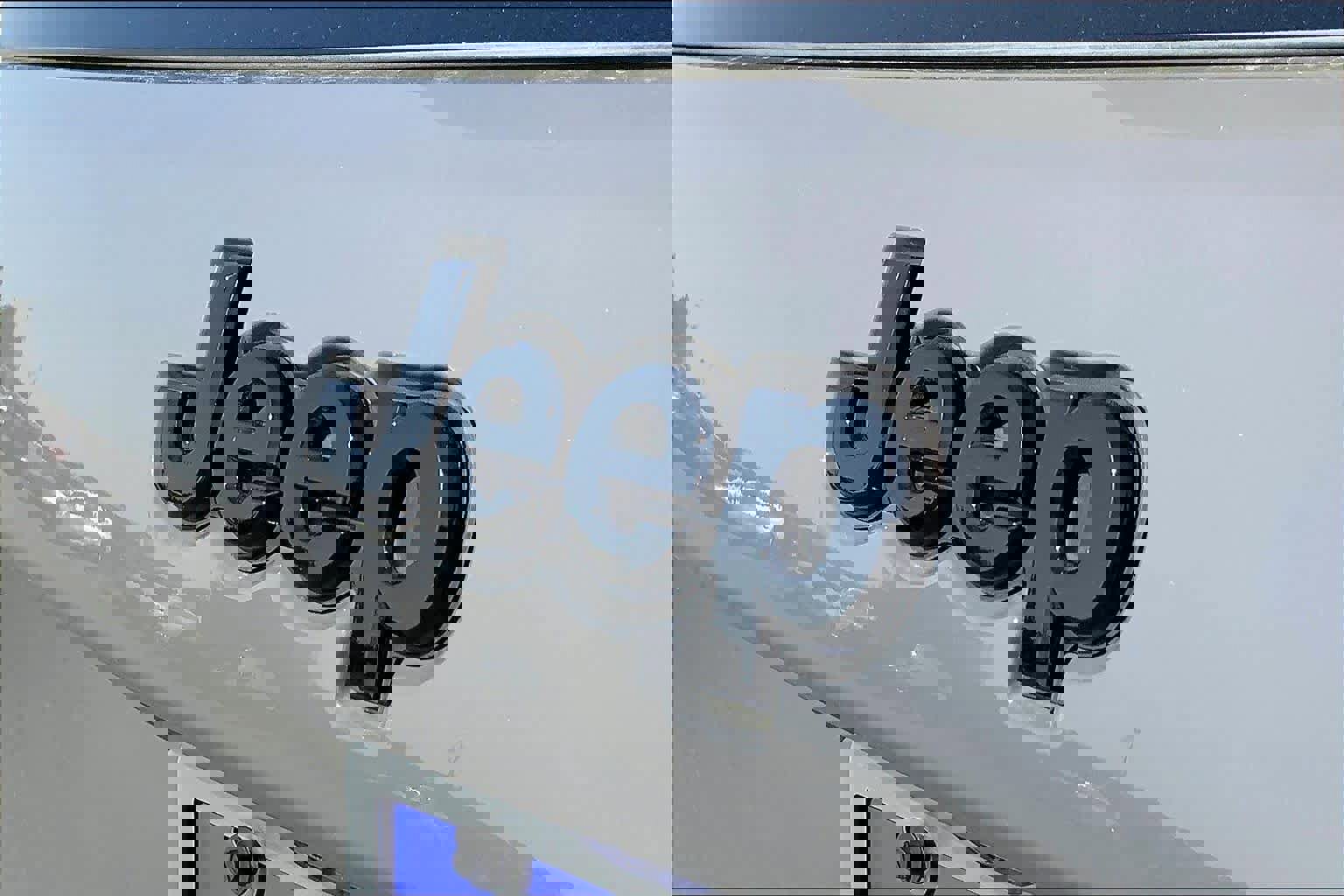 Used 2021 Jeep Grand Cherokee Laredo X image 30