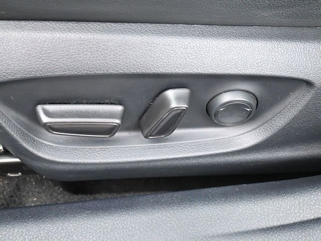 Used 2024 Toyota Camry SE w/ Convenience Package FWD image 12