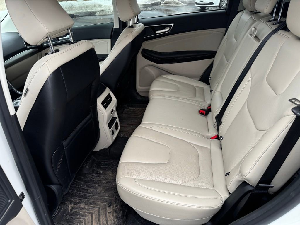 Certified 2022 Ford Edge Titanium w/ Equipment Group 301A image 18