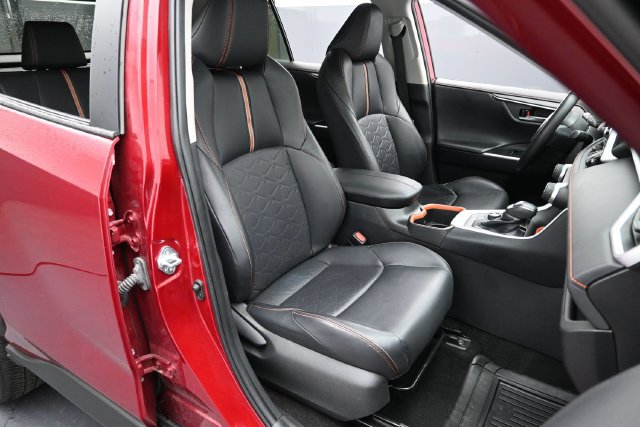 Used 2024 Toyota RAV4 Adventure AWD/4WD image 30