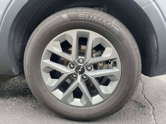 Used 2023 Kia Telluride LX AWD/4WD image 11
