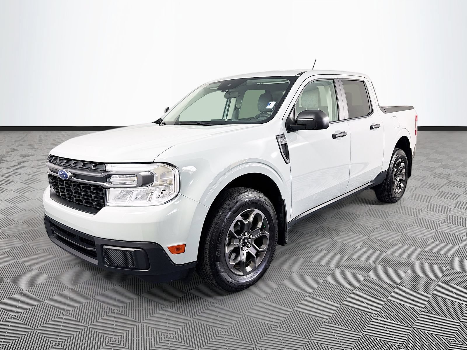 Certified 2024 Ford Maverick XLT FWD image 3