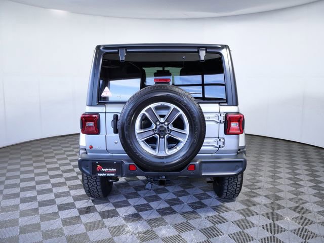 Used 2018 Jeep Wrangler Unlimited Sahara AWD/4WD image 3