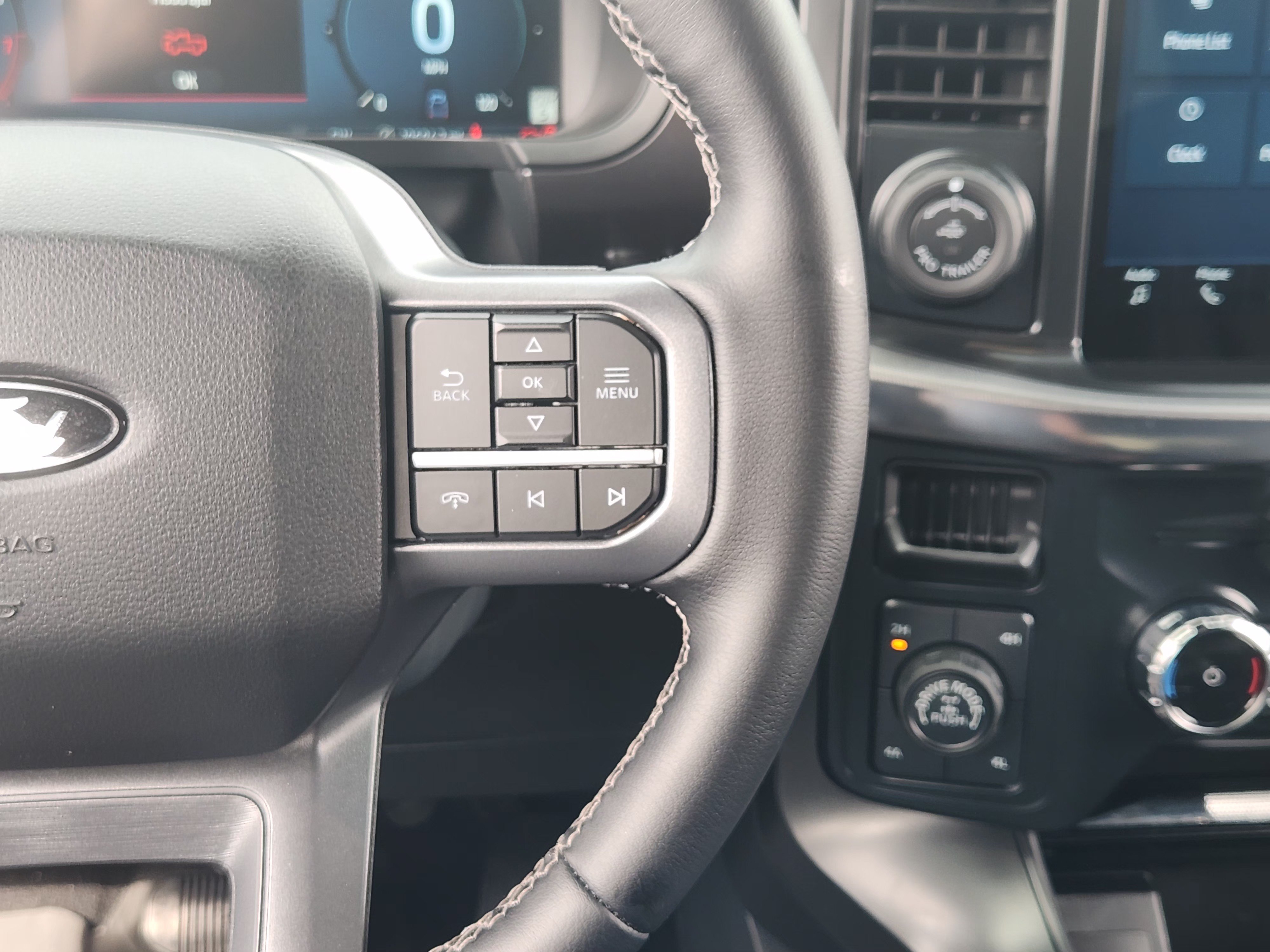 Certified 2025 Ford F150 Lariat AWD/4WD image 28