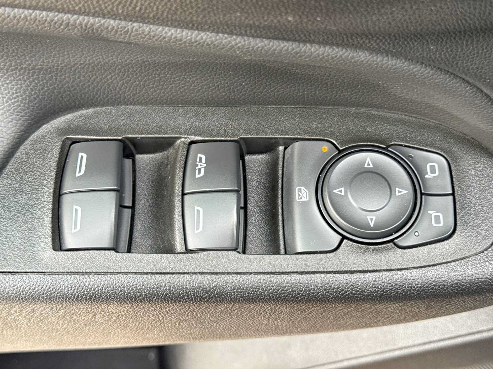 Used 2022 Chevrolet Equinox LT FWD image 16