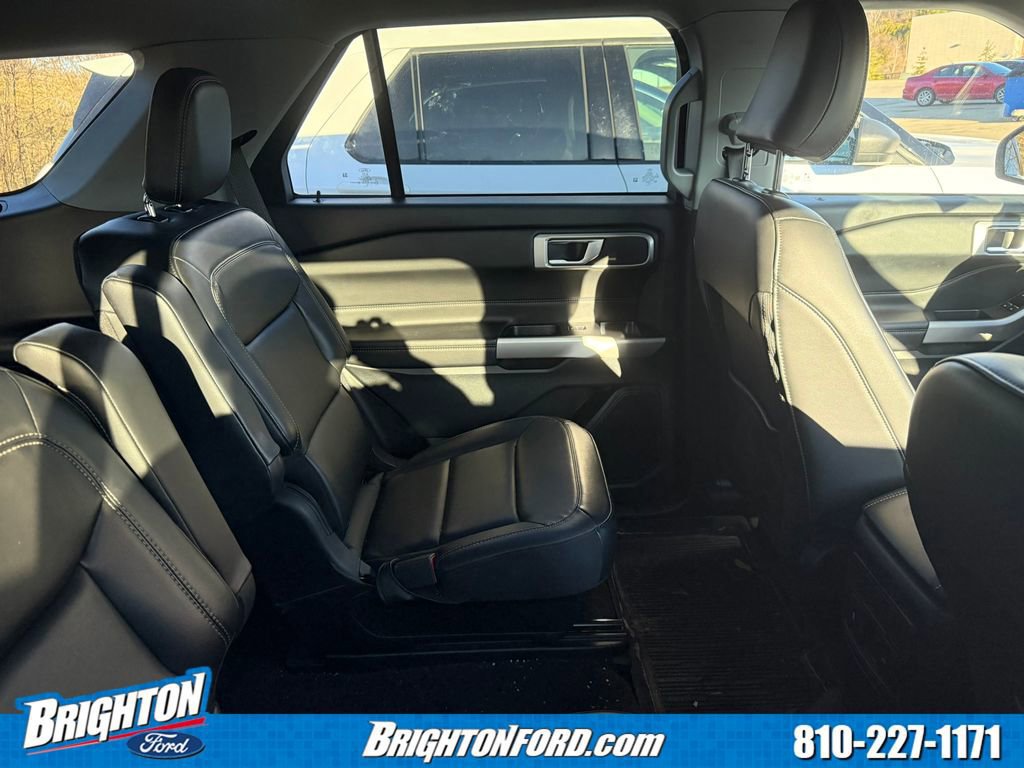 Certified 2023 Ford Explorer XLT w/ Equipment Group 202A image 9