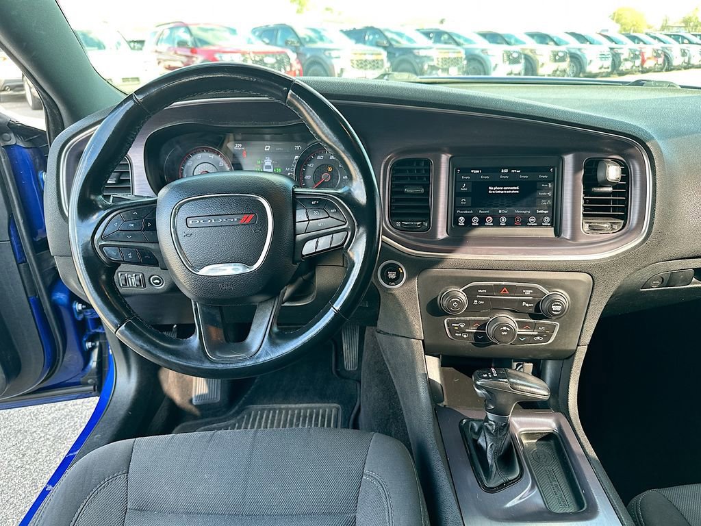 Used 2018 Dodge Charger SXT w/ Blacktop Package image 19