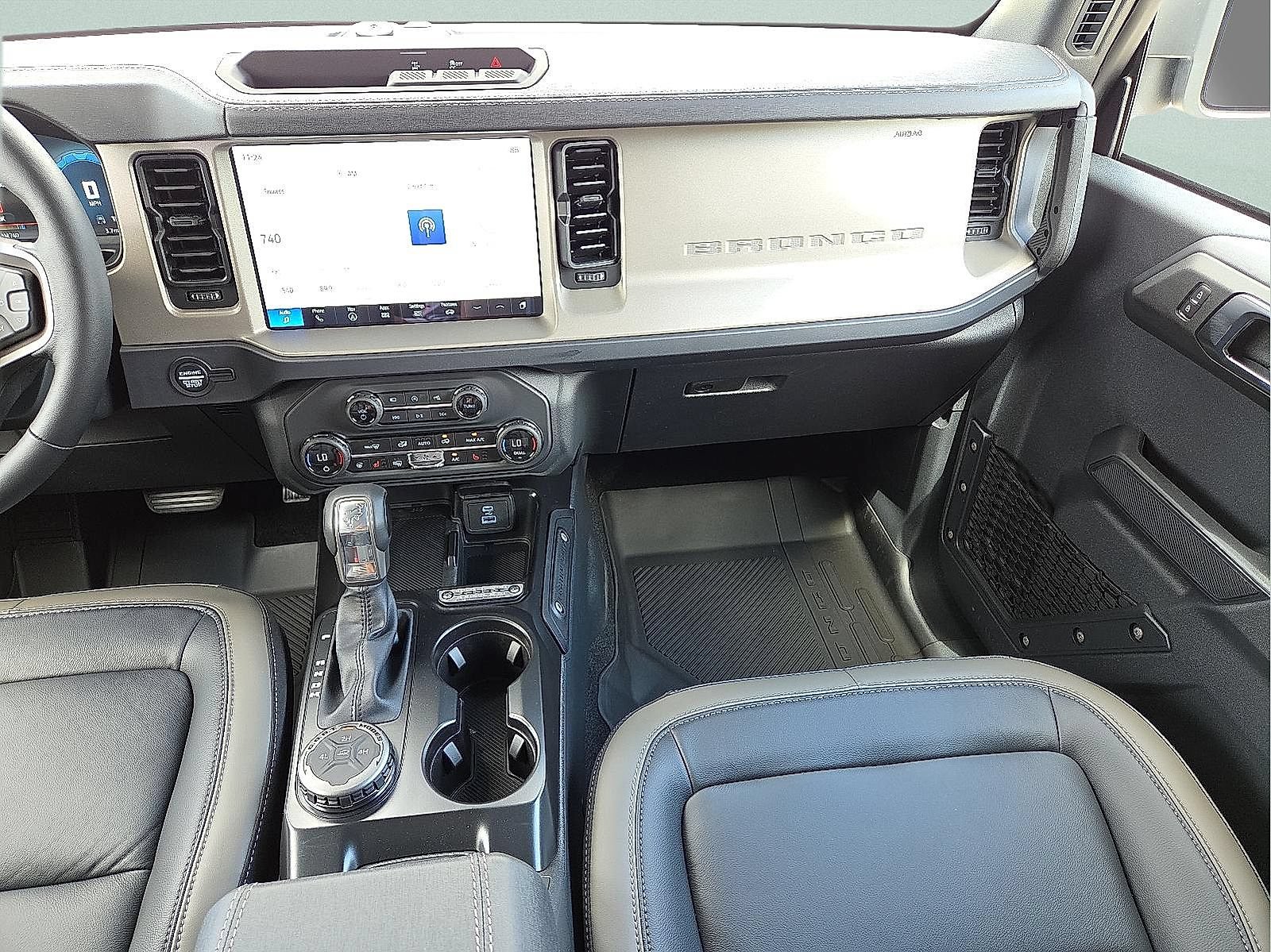 Certified 2025 Ford Bronco Outer Banks AWD/4WD image 12