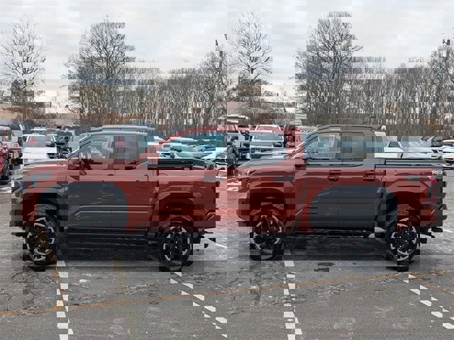 Used 2025 Toyota Tacoma TRD Off-Road image 6