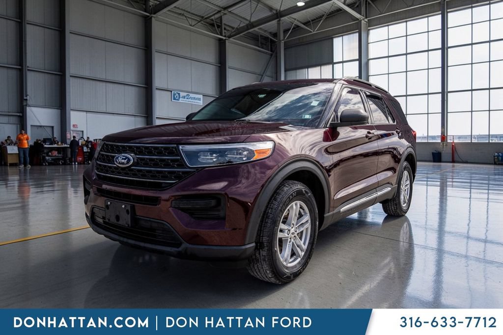 Certified 2022 Ford Explorer XLT w/ Class IV Trailer Tow Package AWD/4WD image 28