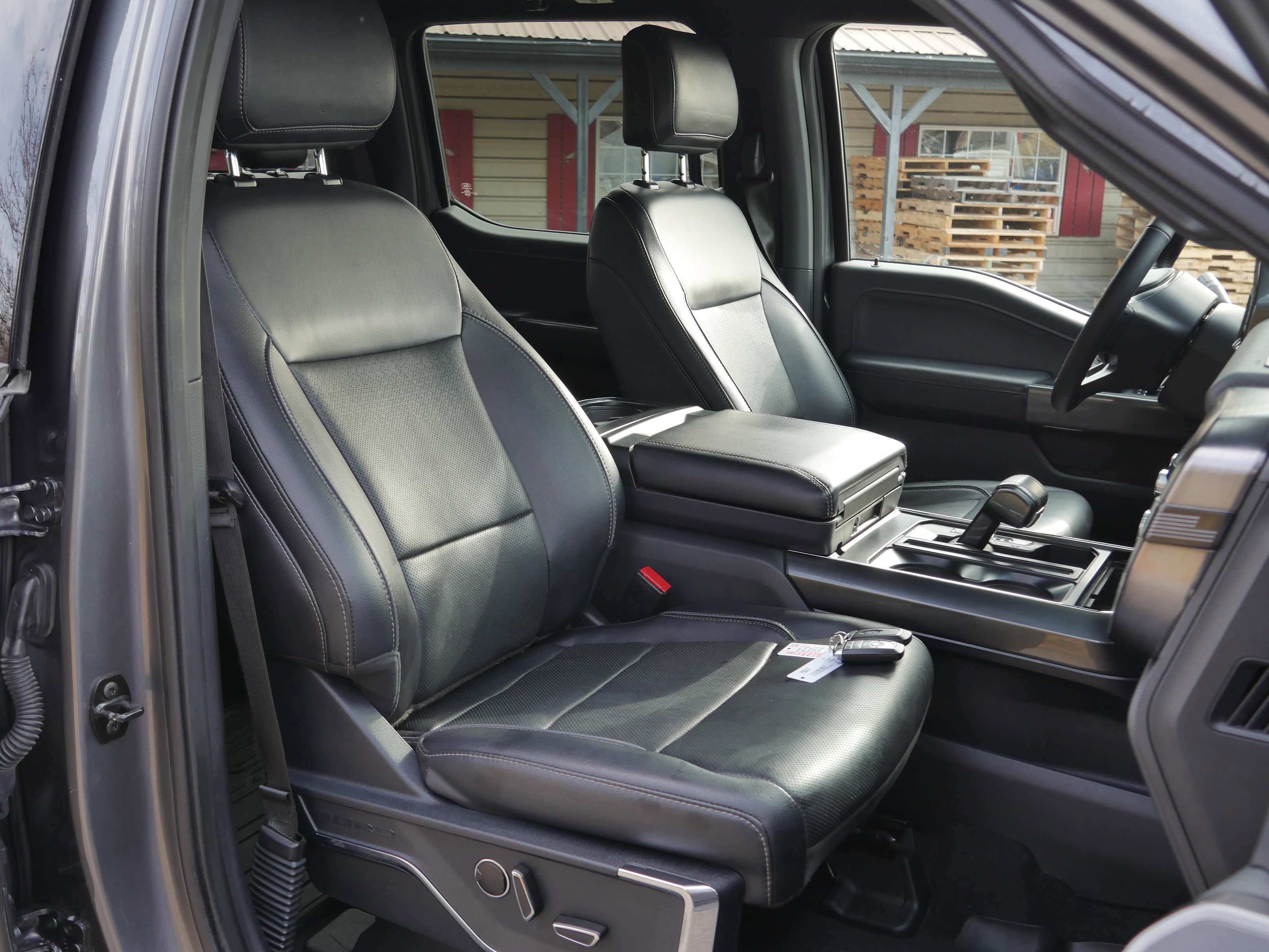 Certified 2023 Ford F150 Lariat w/ Equipment Group 502A High image 34