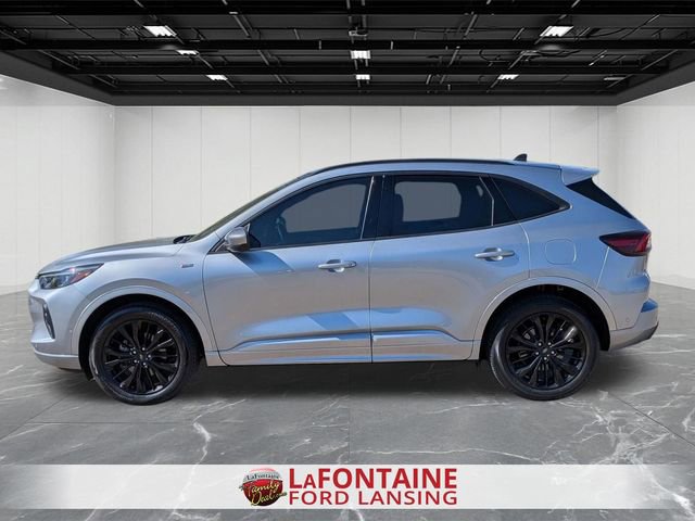 Certified 2024 Ford Escape ST-Line Elite w/ Premium Technology Package AWD/4WD image 2