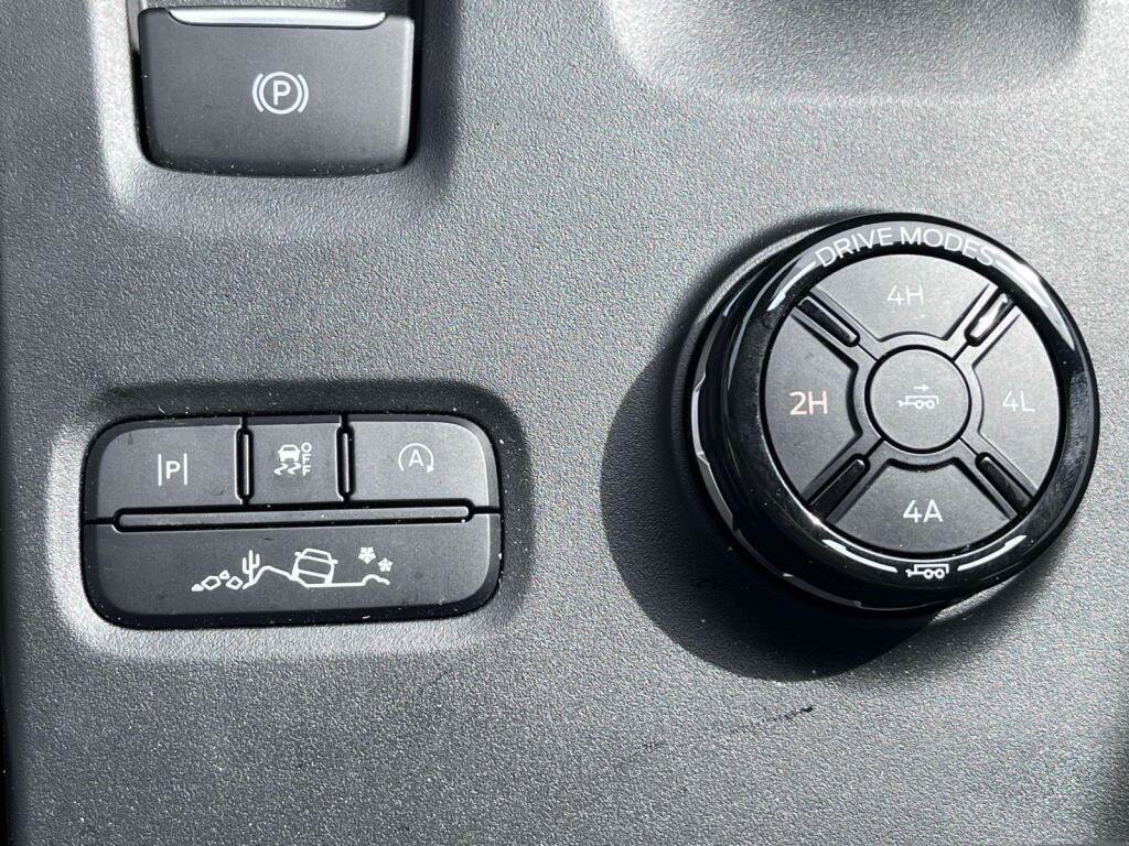 Certified 2025 Ford Ranger Raptor AWD/4WD image 27
