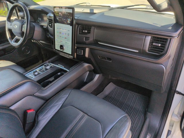 Certified 2023 Ford Expedition Platinum AWD/4WD image 38
