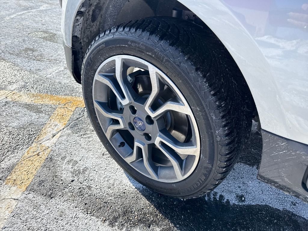 Certified 2020 Ford EcoSport SES w/ SES Black Appearance Package image 14